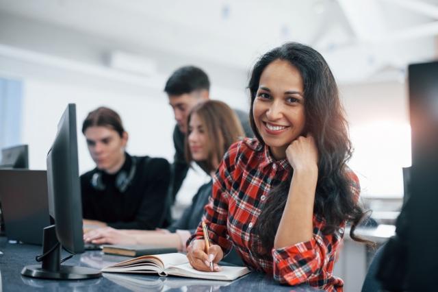 How Online BBA Programs Are Transforming Education for Working Professionals